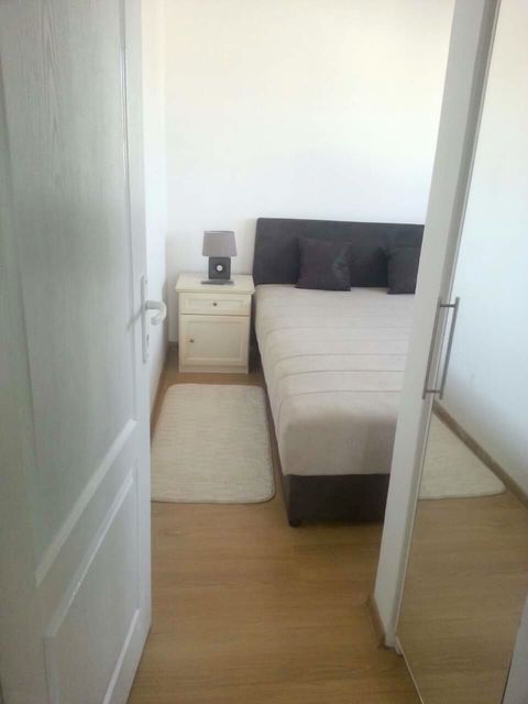 Zmaja od Noćaja 13, Beograd - 8