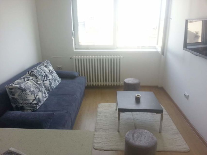 Zmaja od Noćaja 13, Beograd