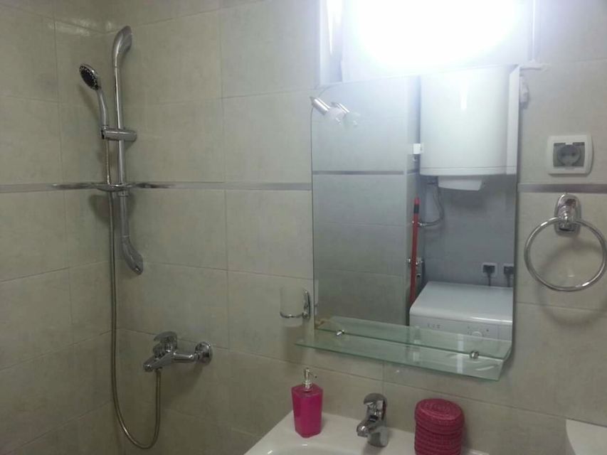 Zmaja od Noćaja 13, Beograd - 4