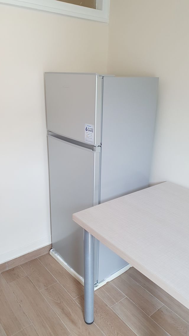 Milana Uzelca 1, Beograd - 7