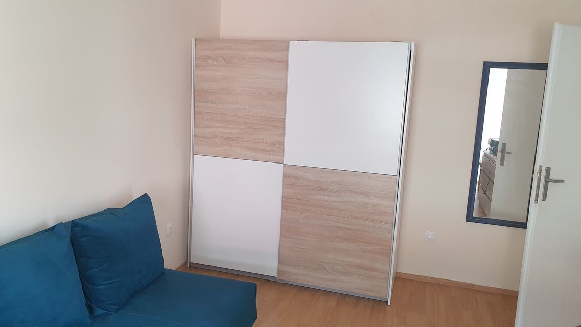 Milana Uzelca 1, Beograd - 10