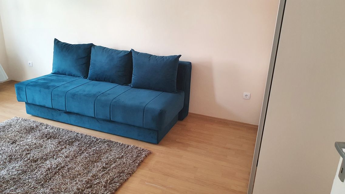 Milana Uzelca 1, Beograd - 8