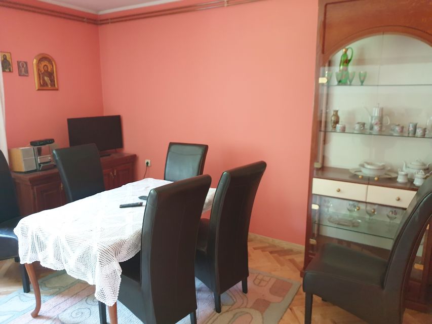 Veljka Petrovića 127a, Beograd - 11