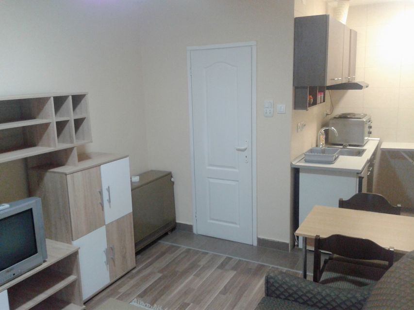 Železnička 33, Beograd - 5