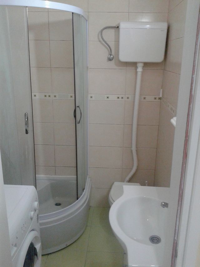 Železnička 33, Beograd - 3