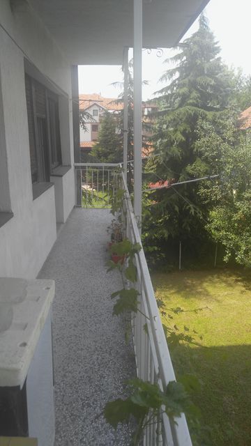 Vladimira Rolovića 11, Beograd - 4