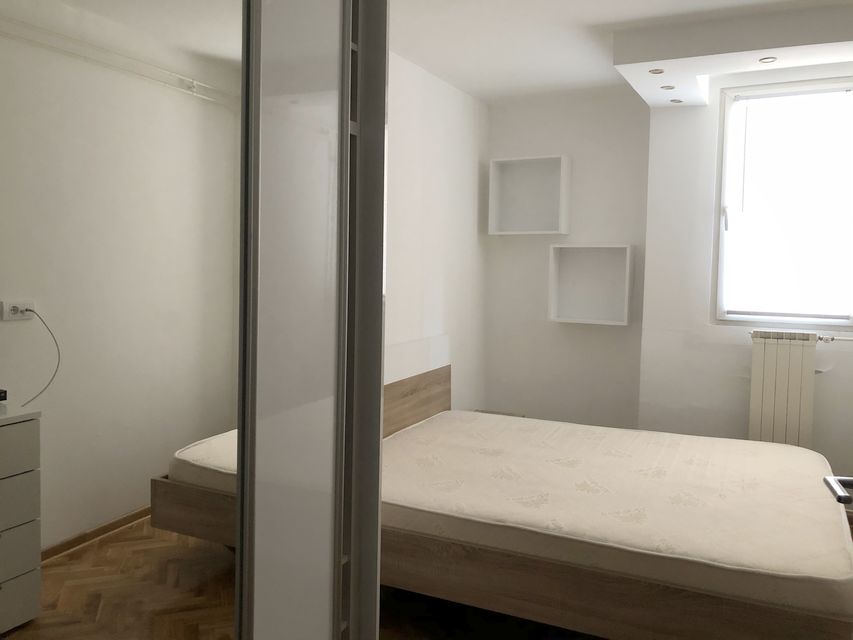 Čede Mijatovića 1, Beograd - 7