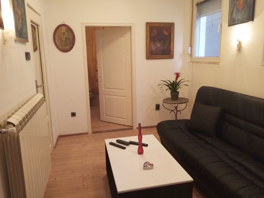 Gastona Gravijea 5, Beograd - 14