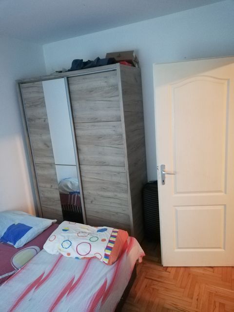 Humski put 16, Beograd - 2