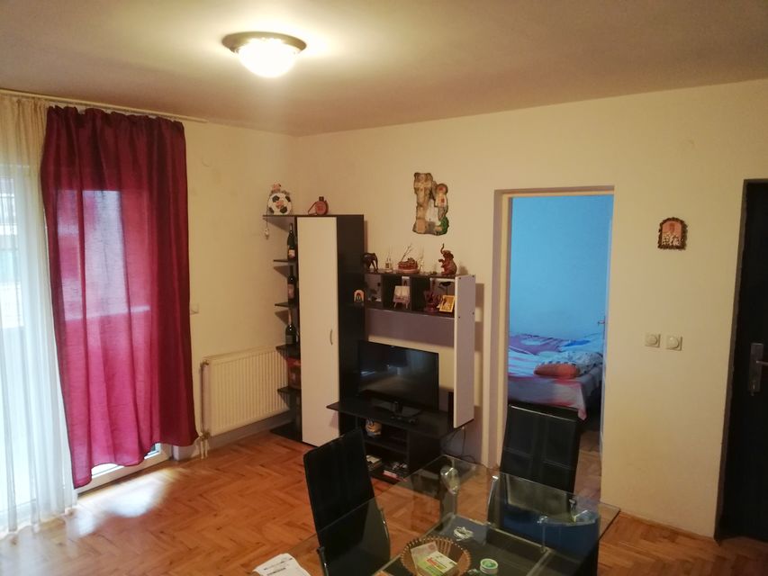 Humski put 16, Beograd