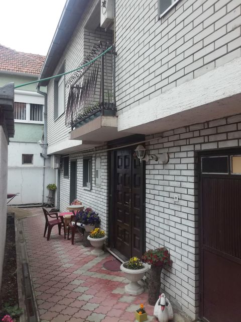 Dositejeva 2, Stara Pazova - 1