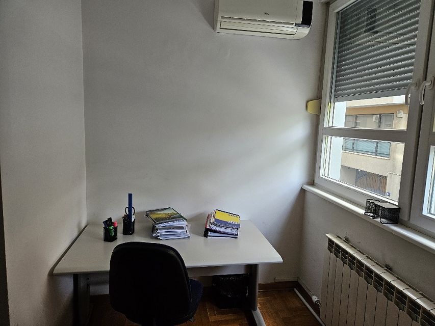 Ivankovačka 8, Beograd - 8