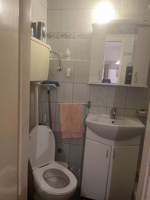 Pariske komune 61, Beograd - 2