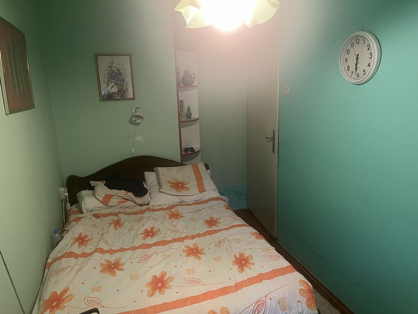 Pariske komune 61, Beograd - 4