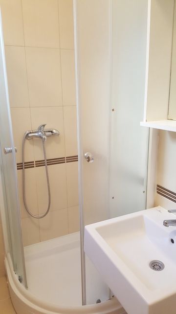 Kulina Bana 24, Beograd - 7