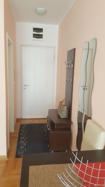 Kulina Bana 24, Beograd - 10