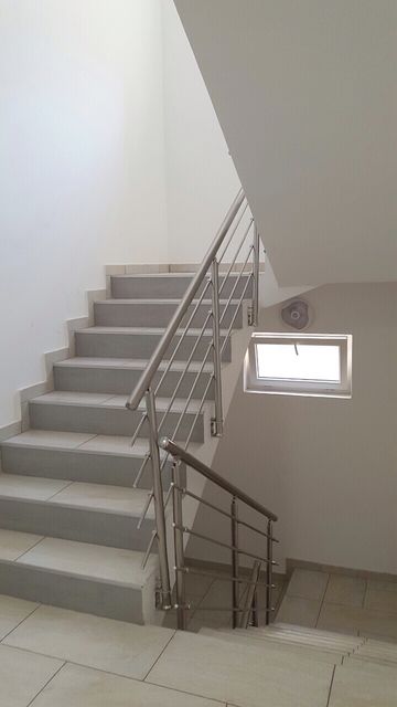 Kulina Bana 24, Beograd - 12