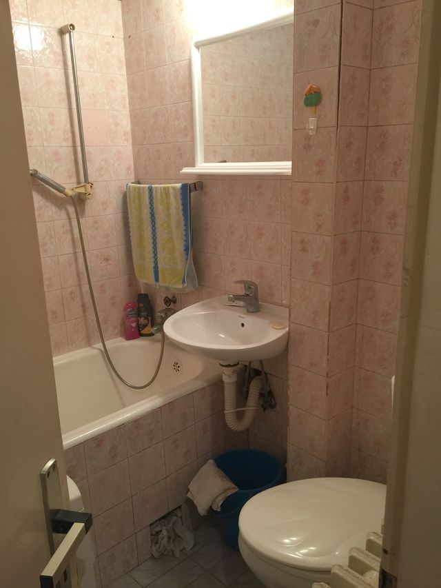 Hadži Melentijeva 1, Beograd - 7