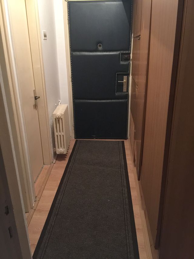 Hadži Melentijeva 1, Beograd - 11