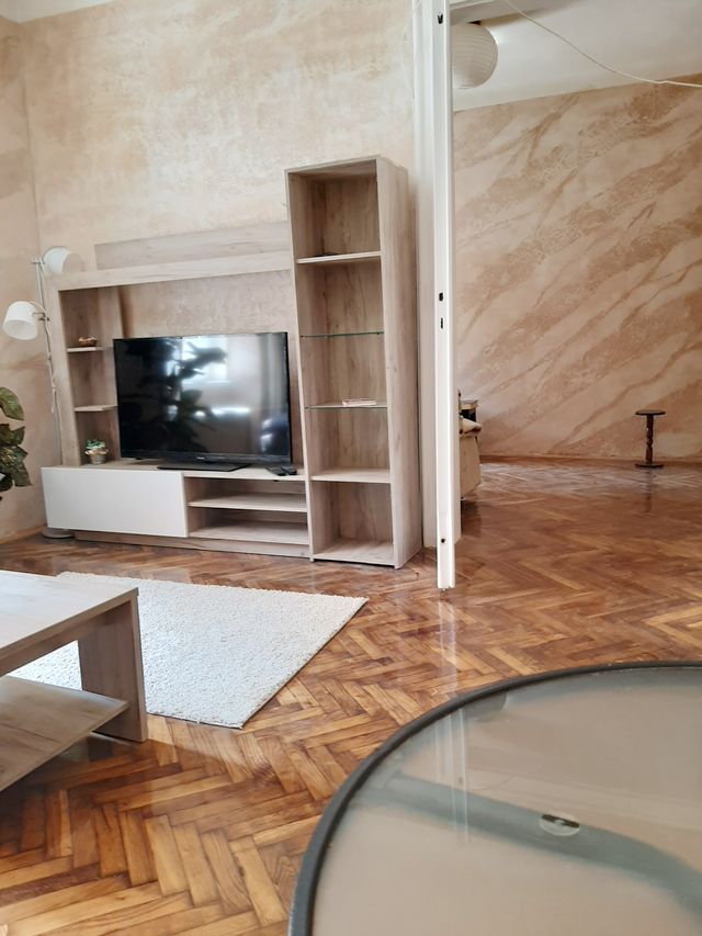 Resavska 40, Beograd - 7