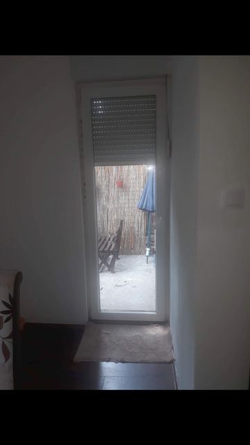 Lička 12B, Beograd - 10