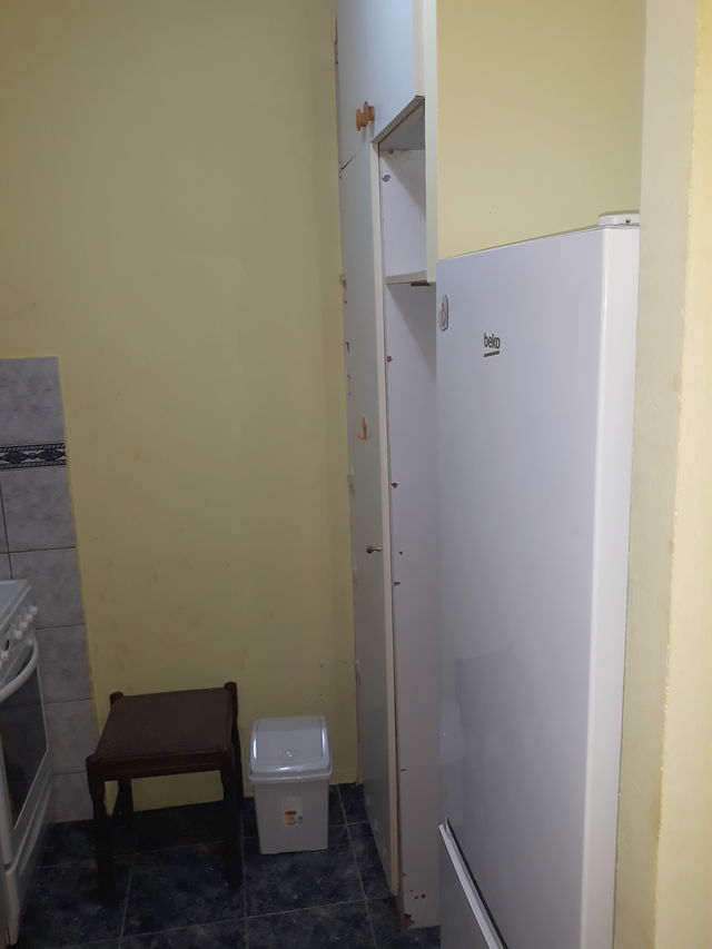 Obalskih radnika 37, Beograd - 3