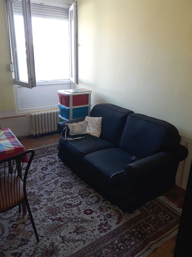 Obalskih radnika 37, Beograd - 2