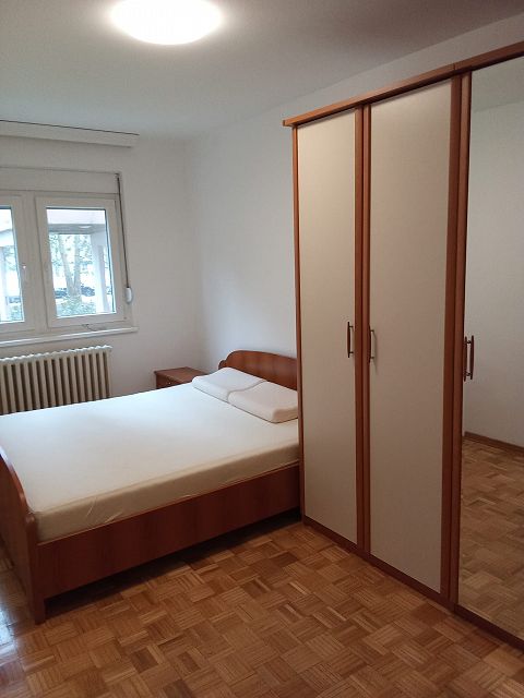Pećska 9, Beograd - 3