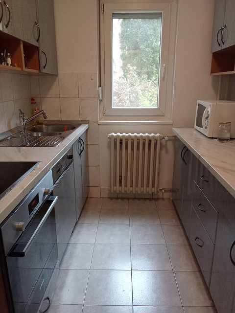 Pećska 9, Beograd - 2