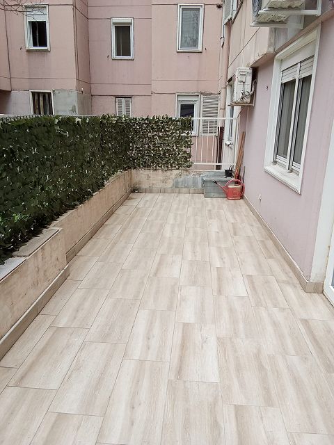 Pećska 9, Beograd - 13