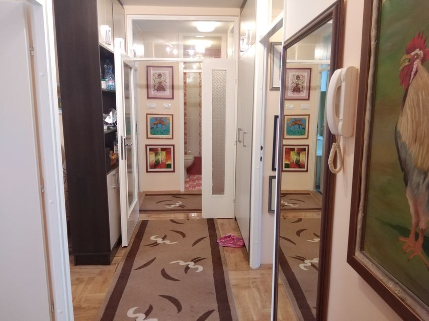 Dušana Vukasovića 72, Beograd - 13