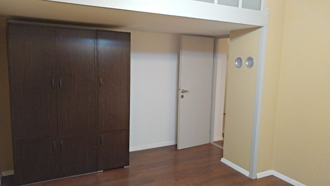 Crvenih hrastova 6, Beograd - 6