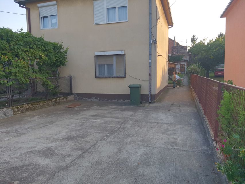 Aerodromski put 21, Beograd