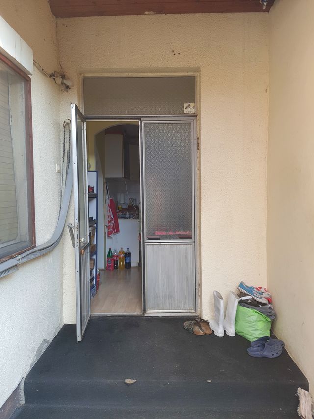 Aerodromski put 21, Beograd - 5