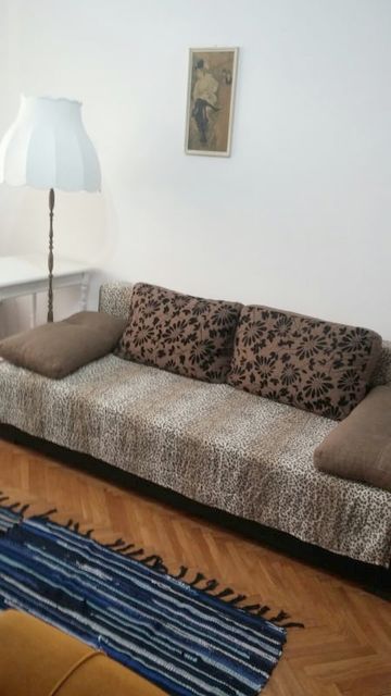 Maršala Birjuzova 49, Beograd - 8