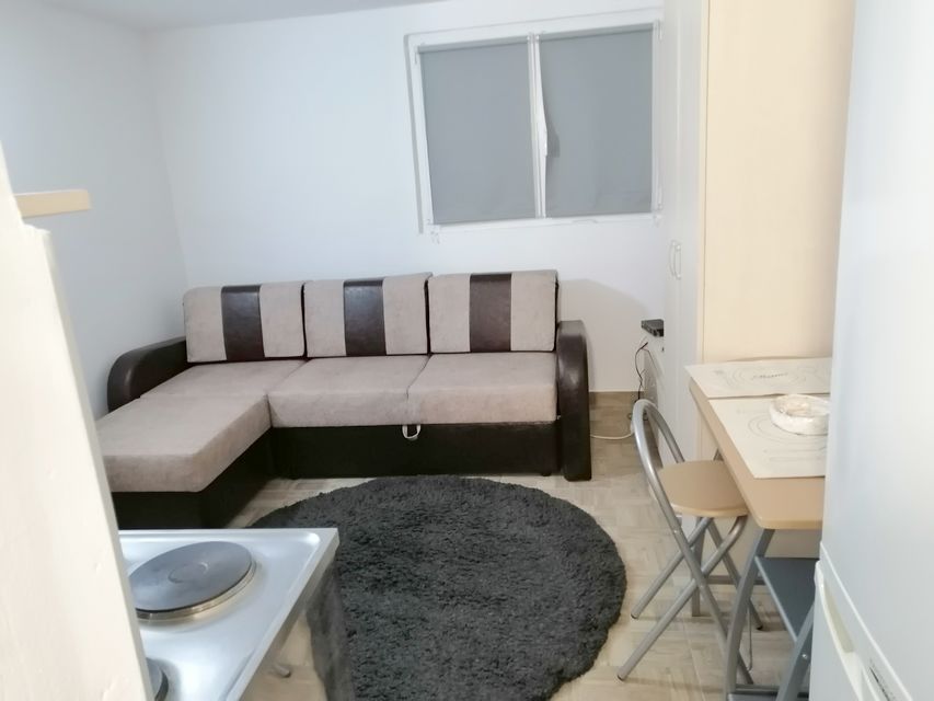 Olge Jovičić 12, Beograd - 4