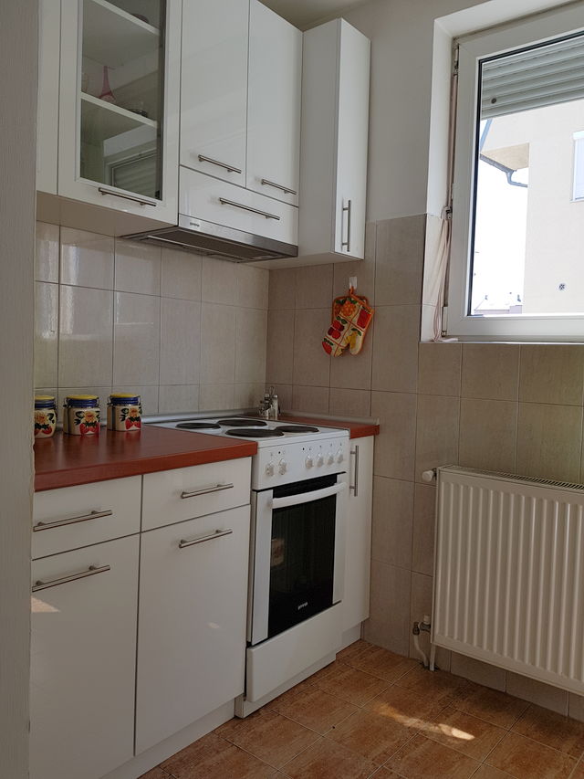 Katićeva 36, Niš - 10