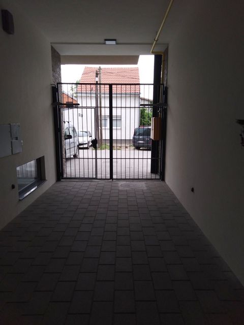 Kopernikova 30, Novi Sad - 4