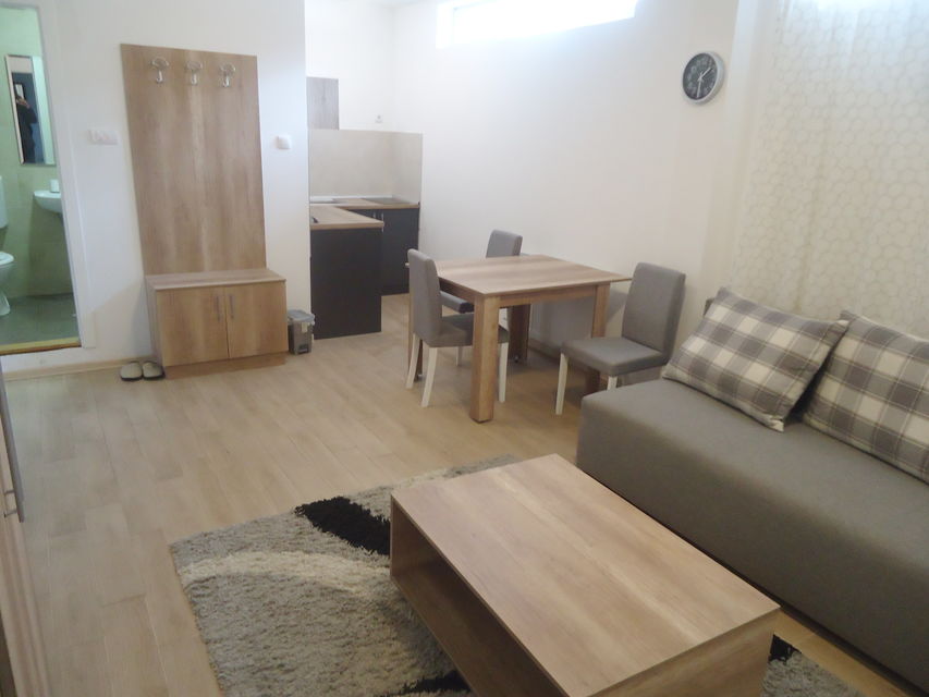 Vuka Karadžića 20, Novi Sad - 6