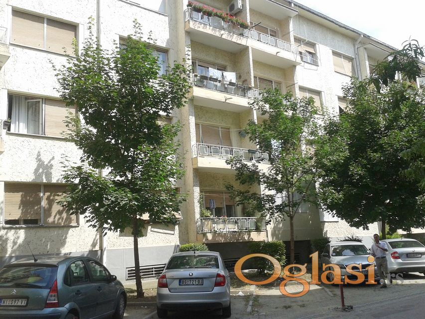 Dušanova 104A, Niš - 3