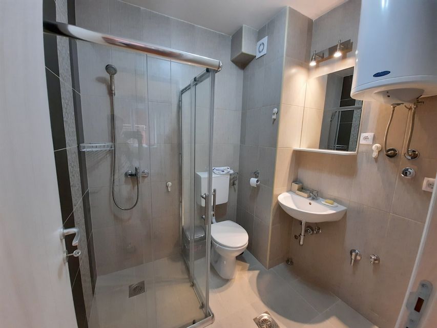 Dragoslava Srejovića 72, Beograd - 4