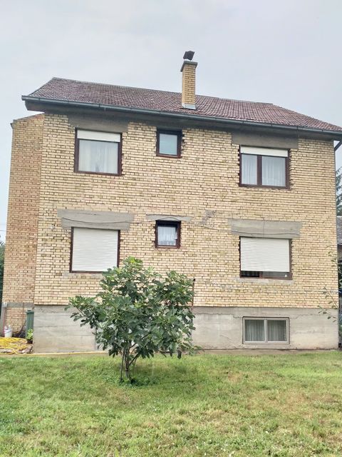 Ive Lole Ribara 106A, Bački Jarak - 2