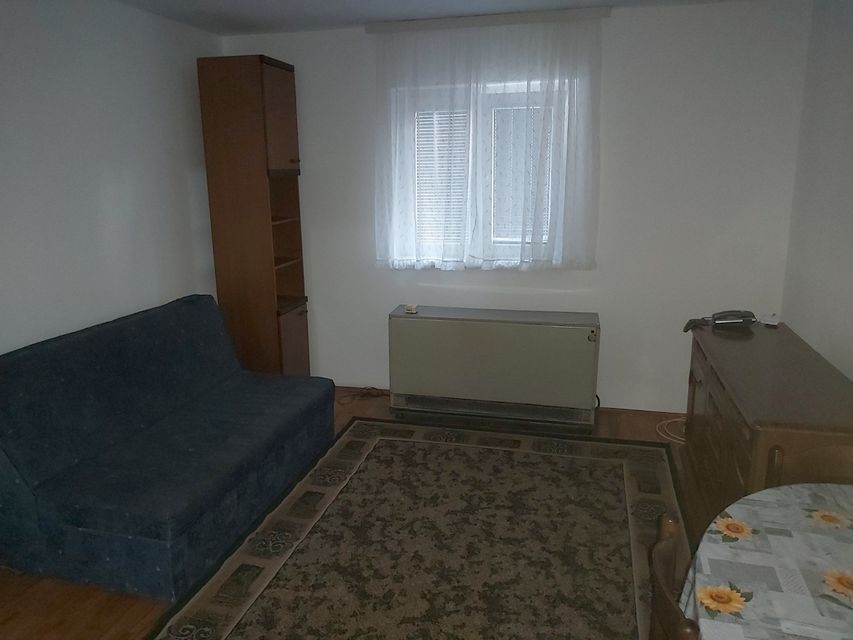 Arčibalda Rajsa 50, Beograd