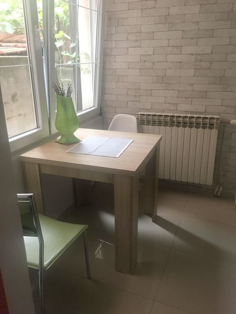 Radanska 12, Niš - 12