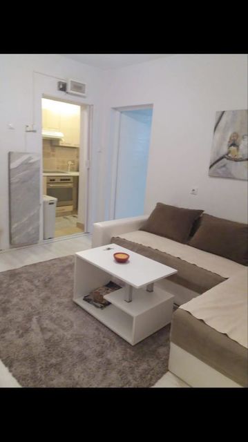 Radanska 12, Niš - 1