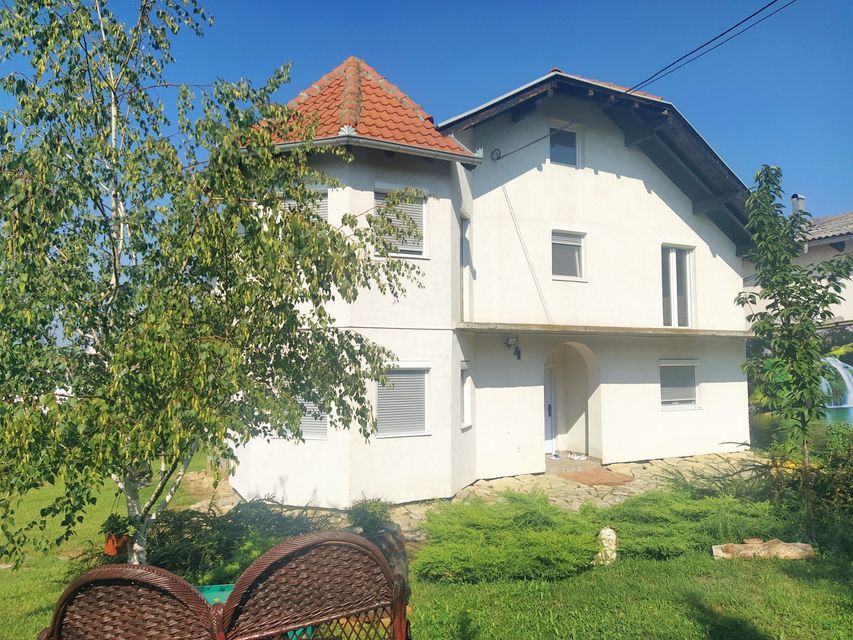 Miće Đukića 4, Mladenovac