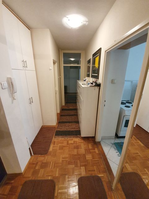 Balzakova xx, Novi Sad - 8