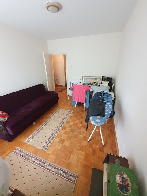 Balzakova xx, Novi Sad - 16