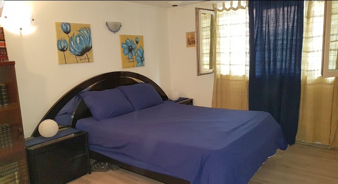 Mickijevičeva 11, Beograd - 13