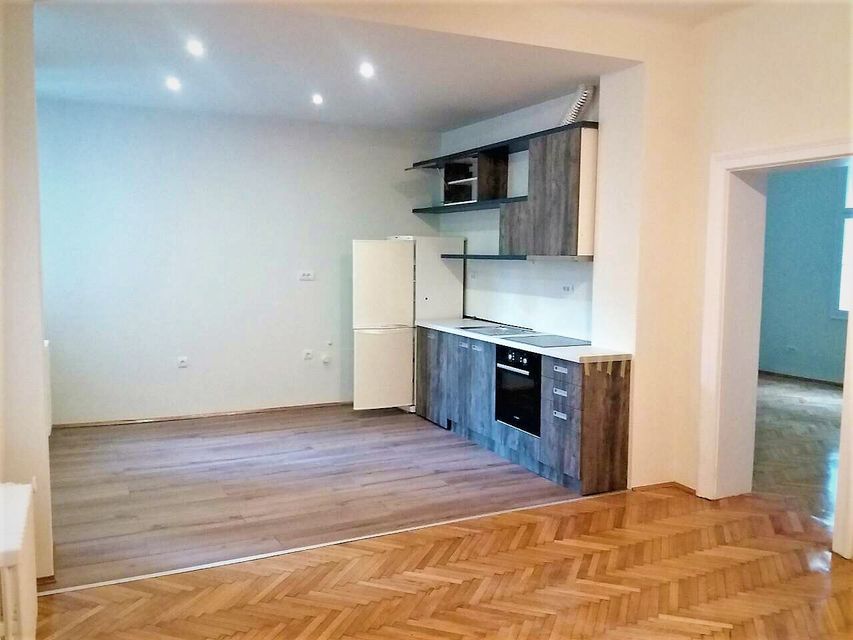 Majke Jevrosime 10, Beograd - 9